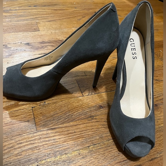Women’s size 10 heels with platform - Picture 5 of 7
